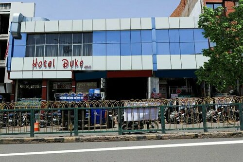 Hotel Agarwal by OYO Rooms, Забронировать Отель Бхопал штат Мадхья-Прадеш