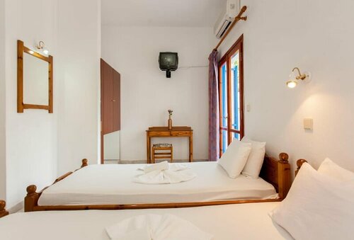 Giannis Rooms, Забронировать Отель Отели Айя-Румели с парковкой, Парковка