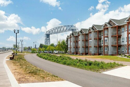 Lift Bridge Lodge, Ascend Hotel Collection, Reserva ahora Hotel Duluth Minnesota