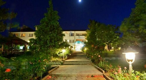 Paradise Hotel, Забронировать Отель Маджарово область Хасково