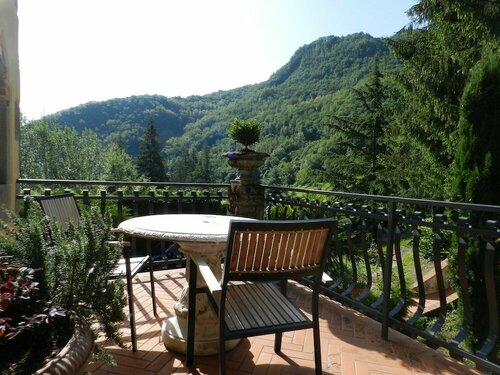Villa Bertagni, Book Villa Sommerhuse i Garfagnana, Hytte
