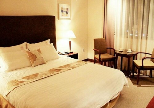 Sunshine Hotel, Забронировать Отель Дунгу Тэджон