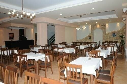 Kastro Lilaias, Rezervovat Hotel Hotely v Fokida s parkováním, Parkování
