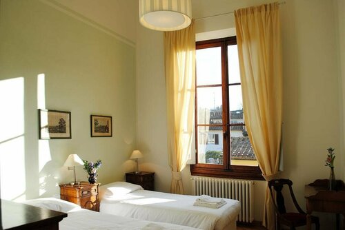 Lungarno Serristori, Book Hotel Hoteller i Firenze med parkering, Parkering