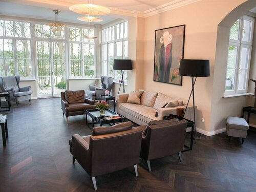 Herrenhaus Röddelin, Book Vacation Home Hotels in Templin with Parking, Parking