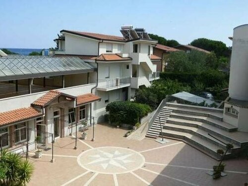 Aquamarine Residence, Rezervați Hotel Hoteluri în Davoli cu parcare, Parcare