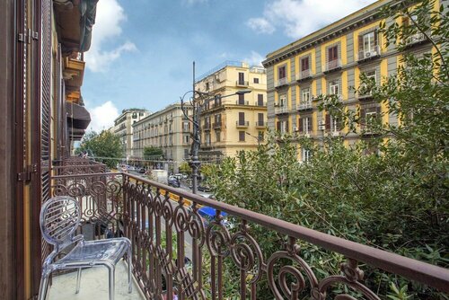 La Fontanina Suites, Забронировать Гостевой дом Моло Беверелло Неаполь, рядом с Первая поликлиника