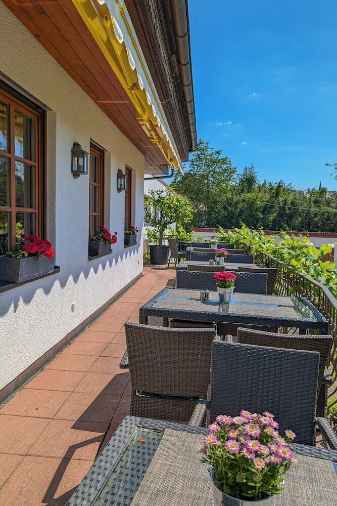 Hotel Restaurant Vinothek Lamm - Hotel Lamm Kg