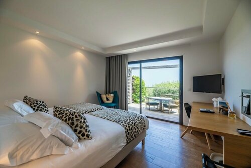 Hôtel Version Maquis Santa Manza, Забронировать Отель Бонифачо South Corsica