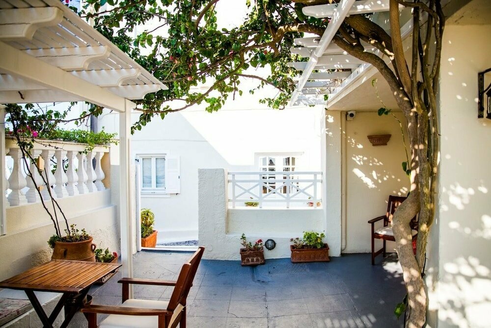 Villa Ilias Caldera Hotel