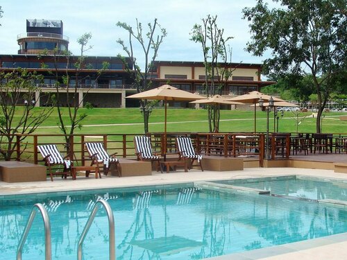 Mountain Creek Golf Resort & Residences, Забронировать Курортный отель Курортные отели Ban Lat Bua Khao, Курортный отель