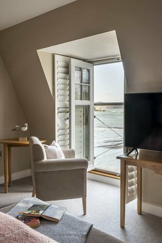 South Sands, Book Hotel 3-stjernede hoteller i Salcombe, 3*