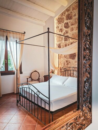 Hotel La Corte Del Sole, Забронировать Отель Ното Долина Ното