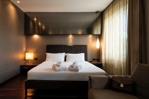Axolute Comfort Hotel Como Cantù, Забронировать Отель Отели Канту с парковкой, Парковка