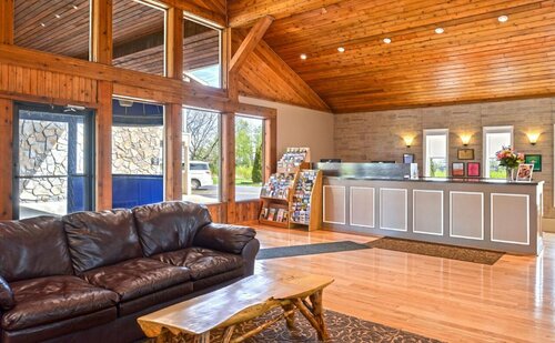 Americas Best Value Inn Plattsburgh, Buchen Sie Gasthaus Plattsburgh Lake Champlain