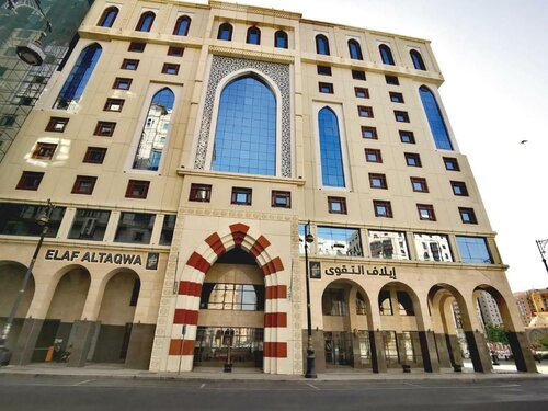 Taiba Front Hotel, Забронировать Отель Отели Эль-Мадина с парковкой, Парковка