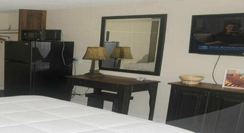 Country Town N Suites, Забронировать Отель Отели Гатлинберг с бассейном, рядом с Cooter's Place, Бассейн