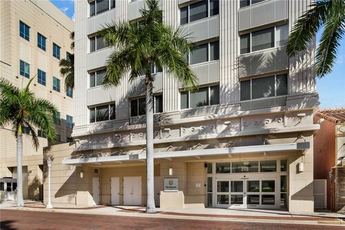 The Banyan Hotel Fort Myers, Забронировать Отель Отели Форт-Майерс с бассейном, рядом с Centennial Park, Бассейн