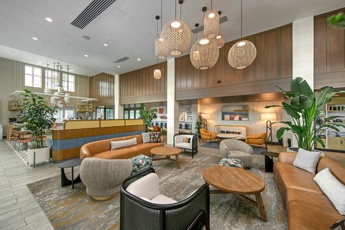 Inn at the Pier Pismo Beach, Curio Collection by Hilton, Забронировать Отель Пизмо-Бич Pismo Beach and Vicinity, рядом с Tastes of the Valleys Wine Bar &amp; Shop