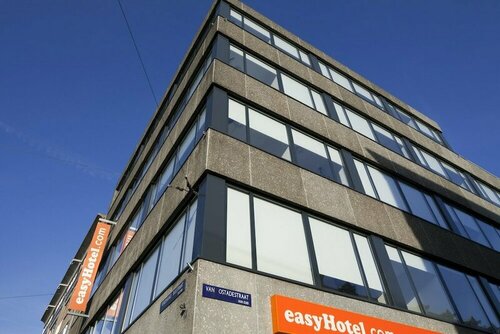 easyHotel Amsterdam City Centre South, Забронировать Отель Ауд-Зяуд Амстердам, рядом с Концертный зал Paradiso