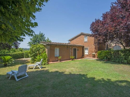 Holiday Home Il Fienile del Colle by Interhome, Забронировать Отель Отели Пеши с бассейном, Бассейн