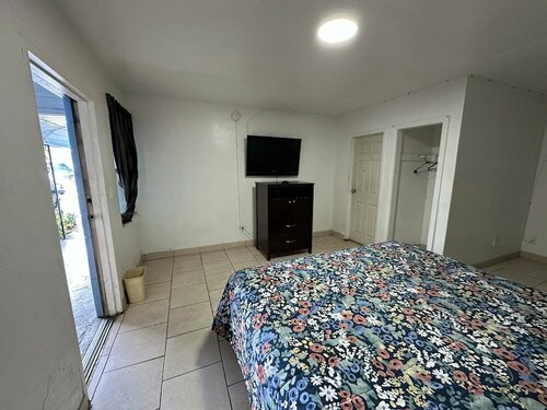 Antigua Motel by OYO Tampa US - 41, Rezerwuj Motel Hotele w Tampa ze śniadaniem, Śniadanie