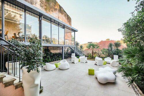 Sintra Bliss Hotel, Забронировать Отель Синтра Sintra-Cascais Natural Park, рядом с Церковь Сан-Мартиньйо
