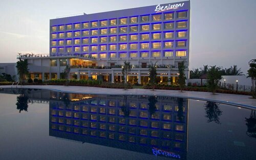 Denissons, Rezervați Hotel Hoteluri în Hubli cu piscină, Piscină