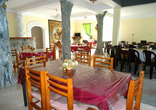 Lions Den Hotel, Забронировать Отель Канди 