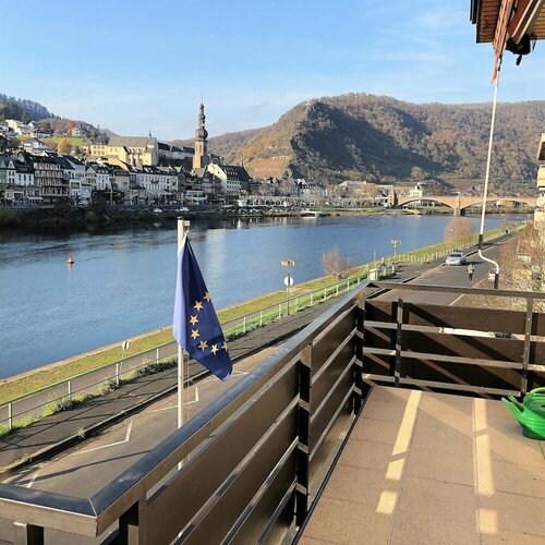 Ferienwohnungen Haus zur Linde, Забронировать Апартаменты/квартира Апартаменты Кохем, Апартаменты/квартира