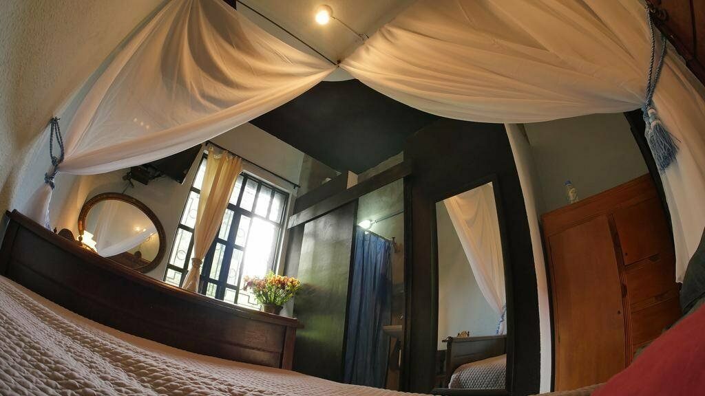 Mr. Lopez Hotel B&b