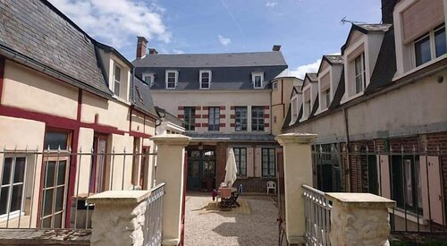 Vieille France, Book Bed and Breakfast Hotels in Yonne with Parking, Parking