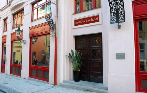 Buddha-Bar Hotel Prague, Rezerwuj Hotel Hotele w Praga z parkingiem, w pobliżu Dom Towarowy Kotva, Parking
