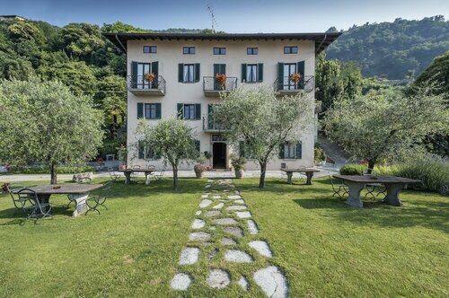Crotto Regina, Prenota Hotel Gravedona Como