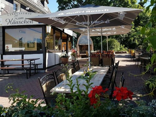 Hotel Restaurant Landgasthof Zum Häuschen, Забронировать Отель Рёсрат 
