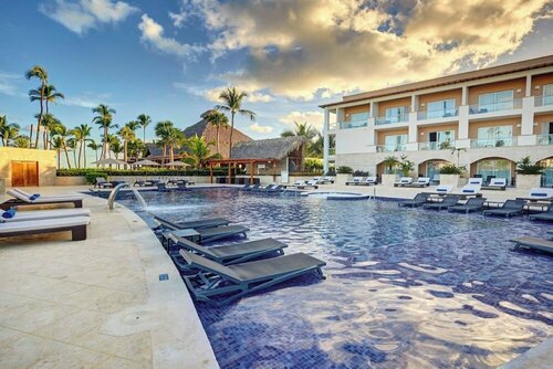 Royalton Punta Cana, An Autograph Collection All-Inclusive Resort & Casino, Забронировать Курортный отель Баваро Пунта-Кана