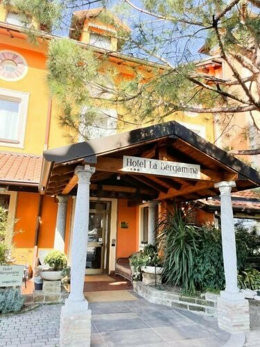 La Bergamina Hotel & Restaurant, Boek Hotel Hotels in Arcore met ontbijt, Ontbijt