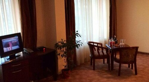 Elena - Hotel, Restaurant, Cafe