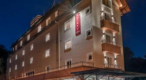 Hotel Fioreze Primo - 800m da Rua Coberta, Забронировать Отель Отели в центре Грамаду, в центре