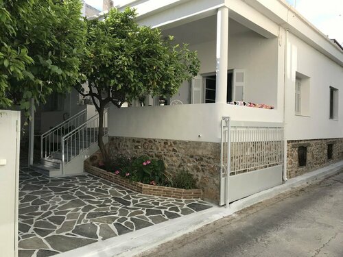 Dina's House, Забронировать Дом для отпуска Спата Спата - Артемида