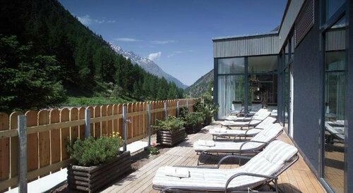 Wellness Spa Pirmin Zurbriggen, Prenota Resort Hotel a Canton Vallese con parcheggio, Parcheggio