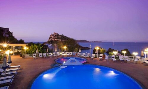 Strand Hotel Delfini, Забронировать Отель Отели Искья-Порто с завтраком, Завтраки