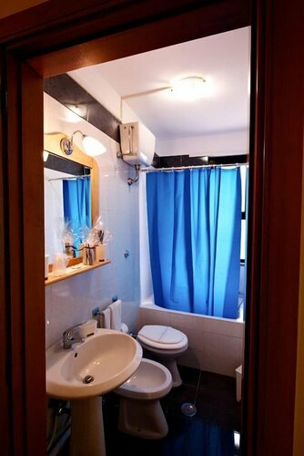 Valentino, Rezervați Bed and Breakfast Hoteluri în Bari Province cu parcare, Parcare