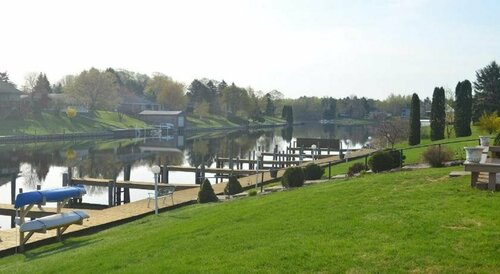 Fleetwood Inn & Suites, Boek Hotel Cheboygan Michigan