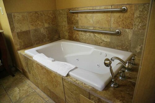 Hampton Inn & Suites McComb, Prenota Hotel McComb Mississippi