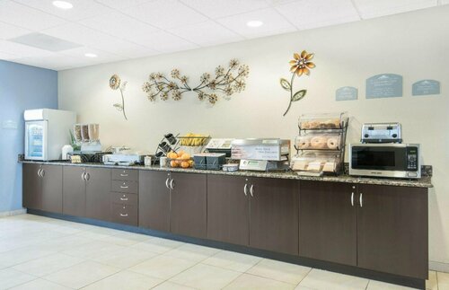 Microtel Inn & Suites by Wyndham Stanley, Забронировать Отель Стэнли штат Северная Дакота