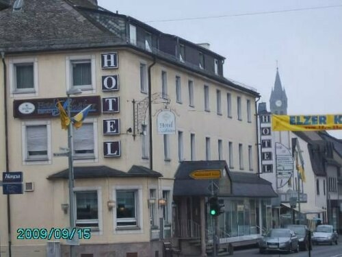 Hotel Schäfer, Забронировать Отель Отели и гостиницы Зиген, рядом с Ратуша города Зиген, Отель