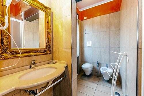 Albergo Della Corte, Rezervați Hotel Benevento Sannio