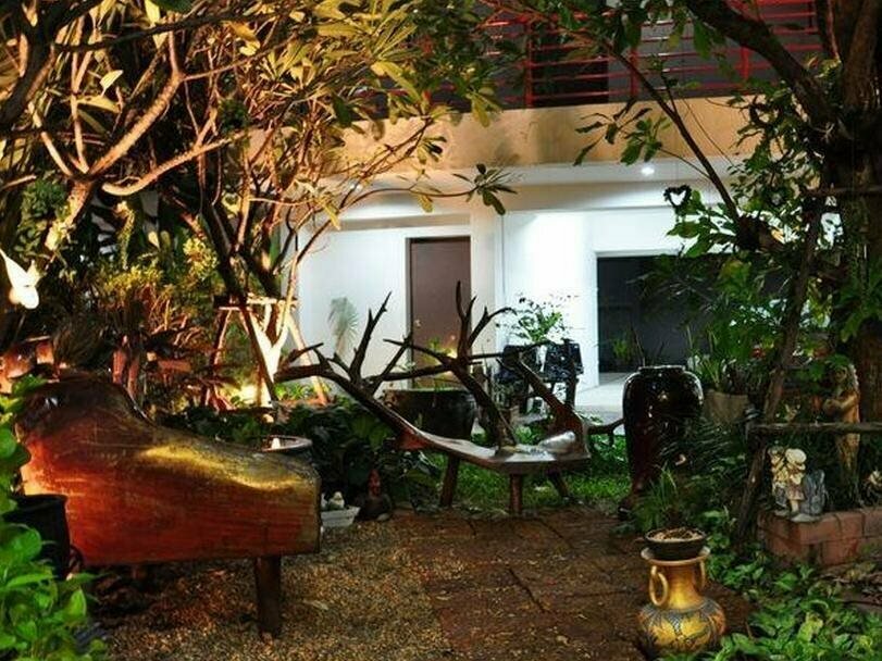 Peace Land Khaosan