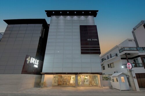 Iris Park Hotel New Delhi, Забронировать Отель Отели Нью-Дели с парковкой, Парковка
